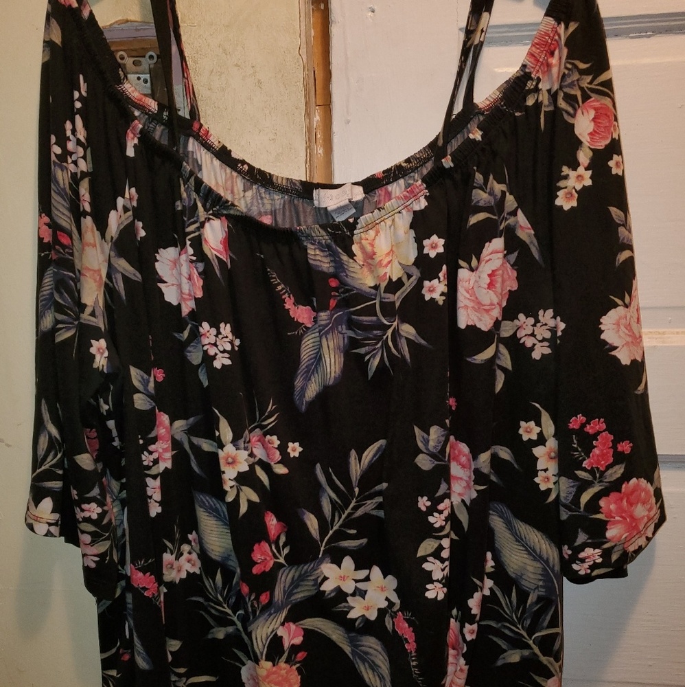 Cold shoulder floral print blouse